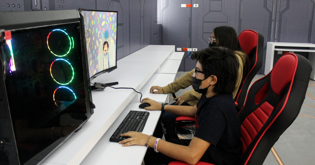 ¿Qué aprenden los niños en el Gaming Room de Innova Schools Colombia?